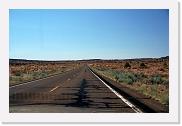 1 Monument Valley (00) * Ziel unserer Fahrt und dieser - wie so oft kerzen-geraden - Straße war das Monument Valley * 3510 x 2293 * (2.2MB)